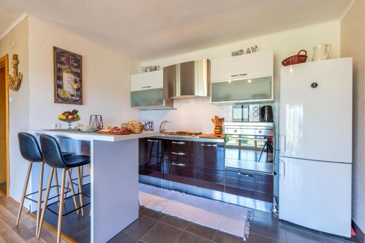 Apartman Ella Peracko Blato ภายนอก รูปภาพ